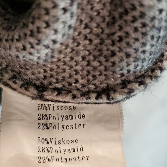 Liumilac black argyle cropped sweater size M - Picture 5 of 8